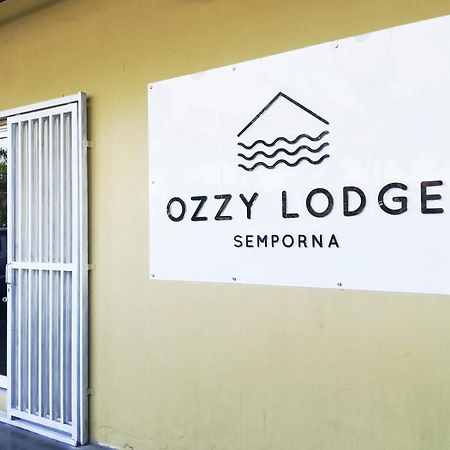 Ozzy Lodge Semporna Ngoại thất bức ảnh